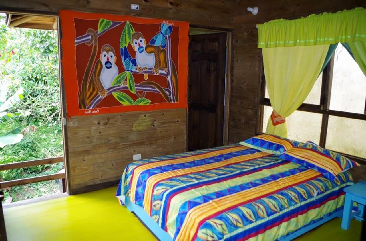 Wood House Hostel La Fortuna Dış mekan fotoğraf