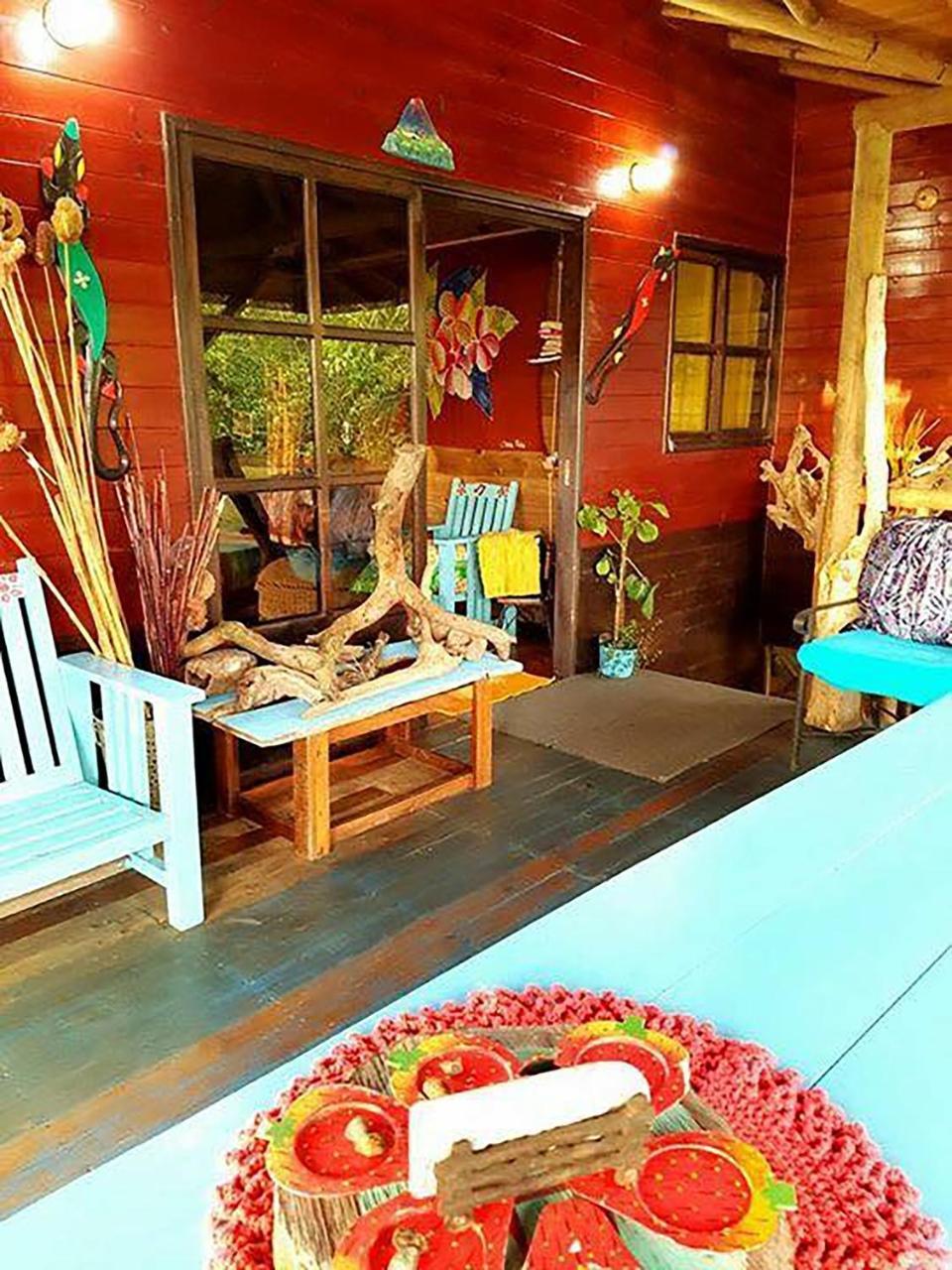 Wood House Hostel La Fortuna Dış mekan fotoğraf