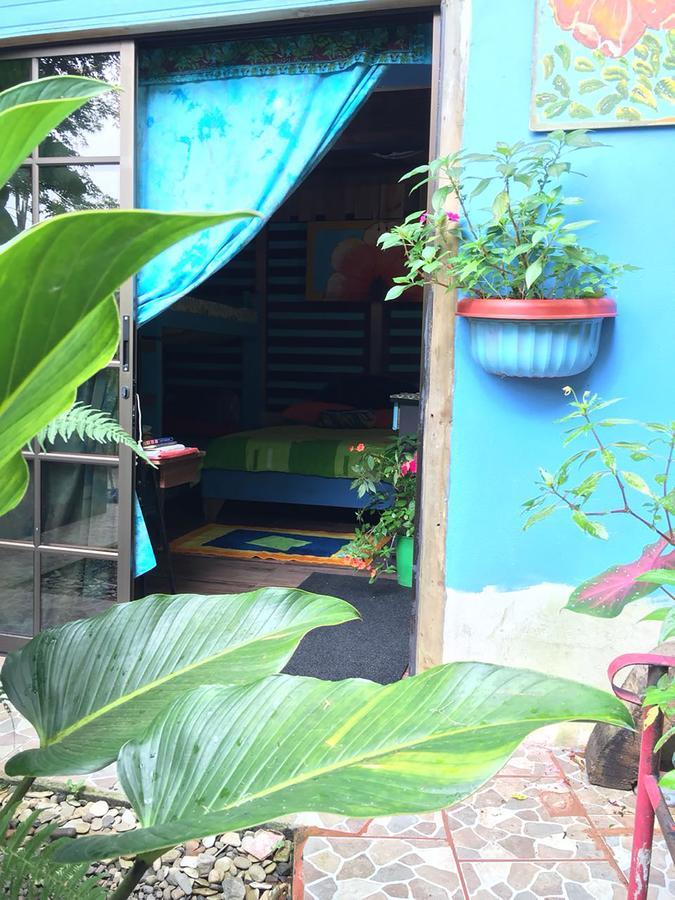 Wood House Hostel La Fortuna Dış mekan fotoğraf